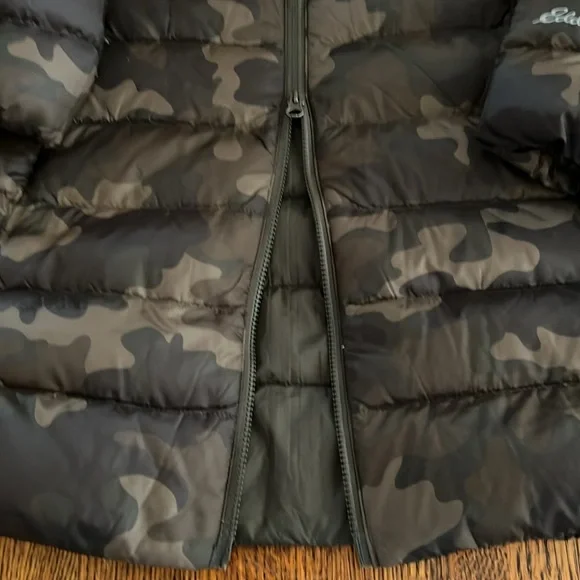 NWOT Eddie Bauer Camouflage Green Parka Packable and lightweight Size XS - Picture 5 of 16